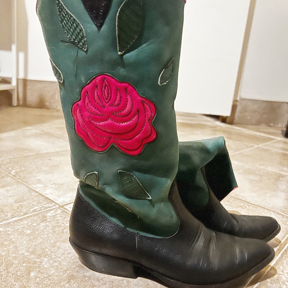 Vintage Nine West cowboy boots